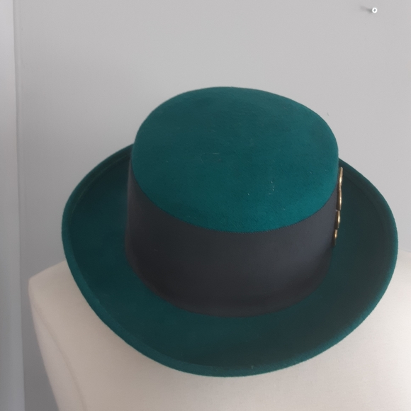 WPL Women's  hat 100% Wool - Picture 6 of 8